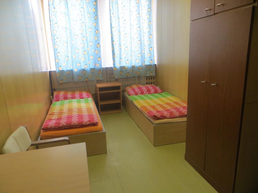 Říčany Hostel Monty מראה חיצוני תמונה