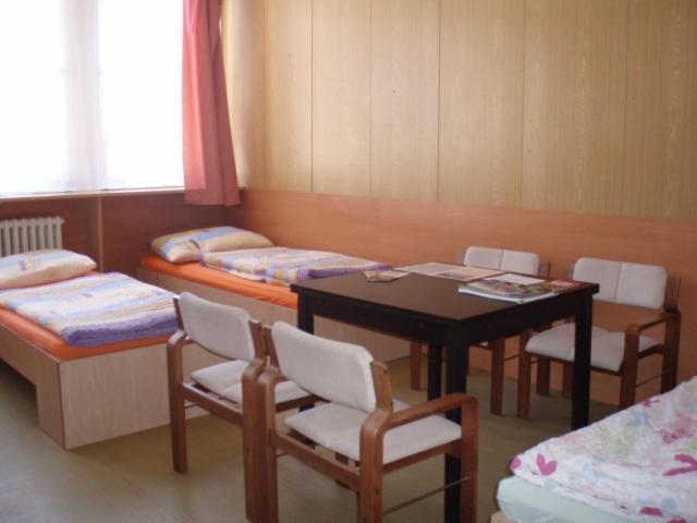 Říčany Hostel Monty מראה חיצוני תמונה