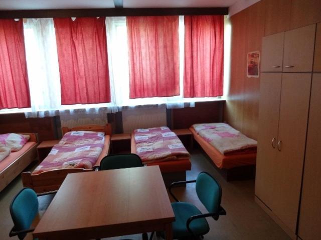 Říčany Hostel Monty חדר תמונה